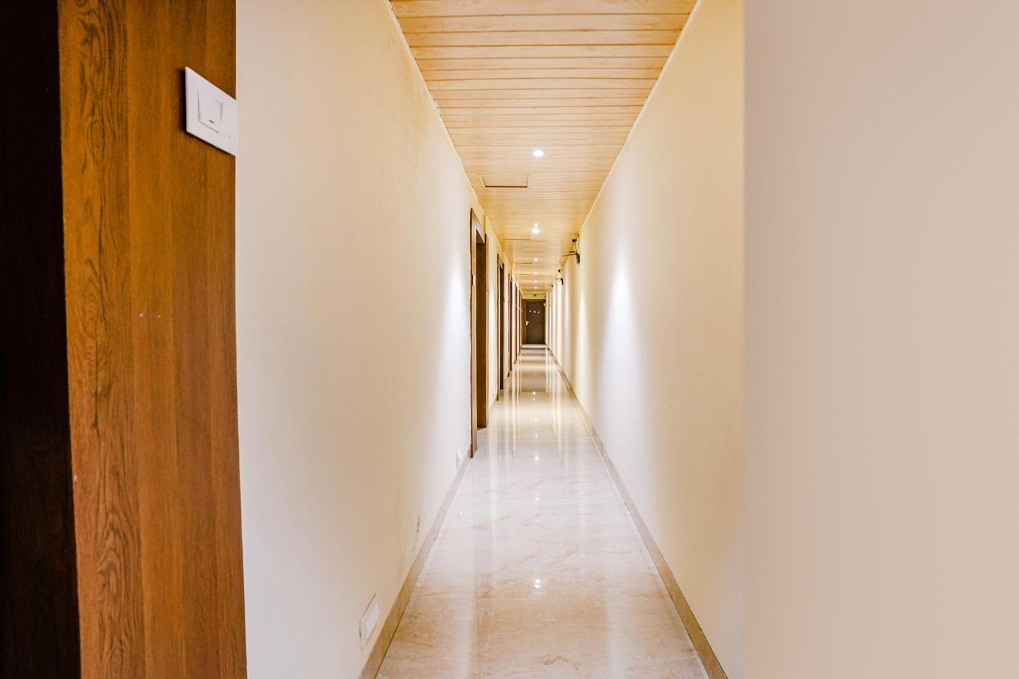 Fabexpress Embassy Suites - Nr Bkc Mumbai Bagian luar foto