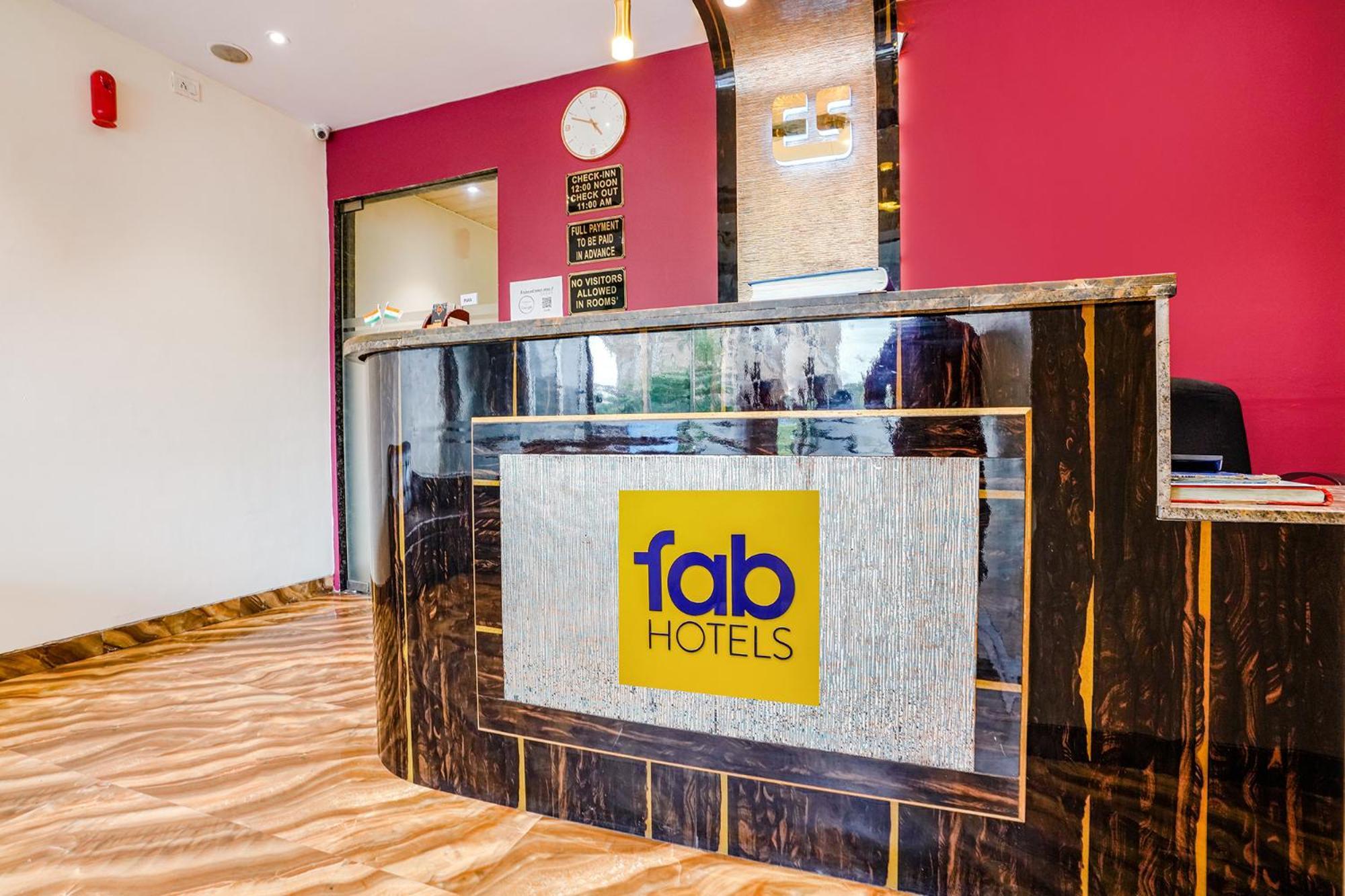 Fabexpress Embassy Suites - Nr Bkc Mumbai Bagian luar foto