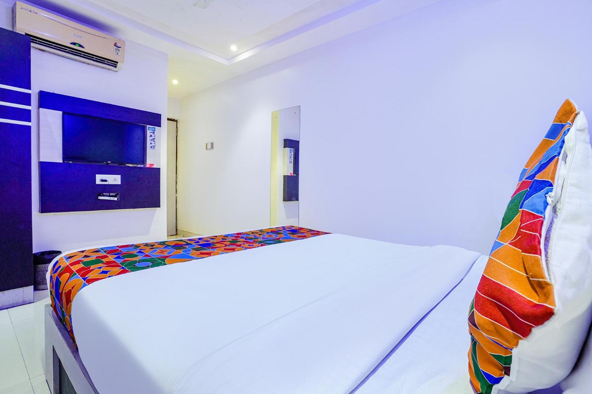 Fabexpress Embassy Suites - Nr Bkc Mumbai Bagian luar foto